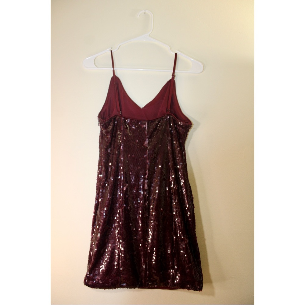 Dress - Picture 2 of 3